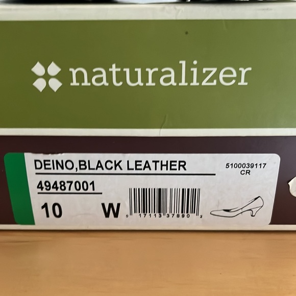 Black Heels Size 10W *** ALL OFFERS CONSIDERED*** - Picture 11 of 12